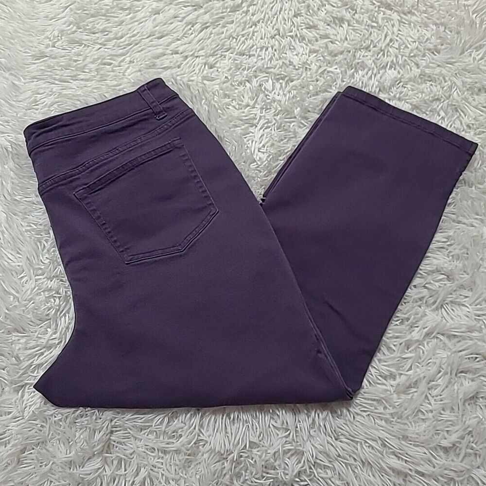 LOGO by Lori Goldstein Women Purple Capri Jeans 14 Stretch Pockets